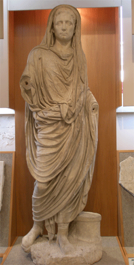 Paestum sculpture romaine